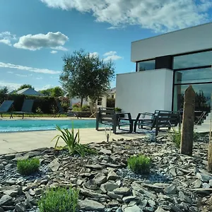 https://maison-villa-avec-piscine-privee-gite-brain-deau.inbrittany.com